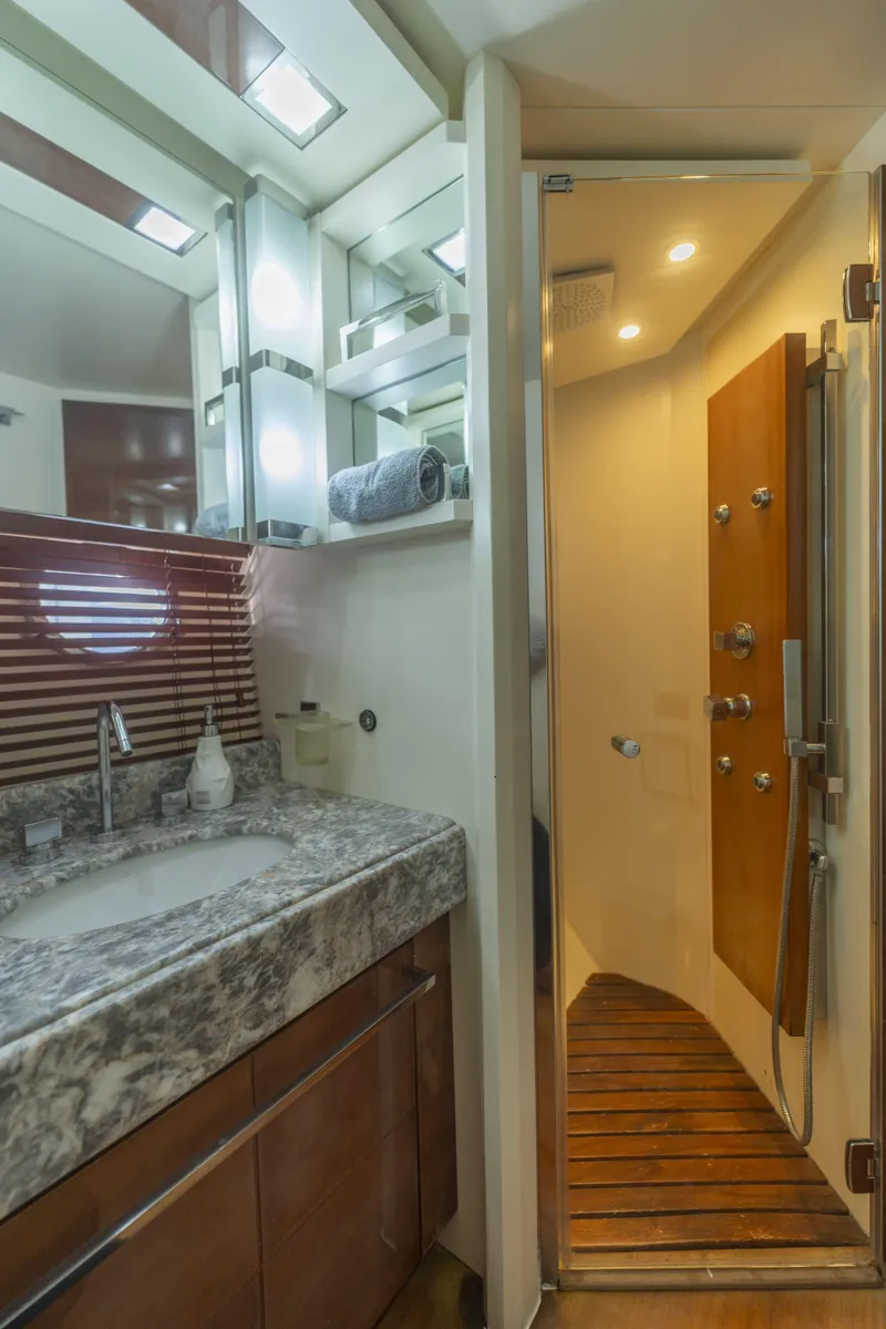 Slide: The Image of Azimut 75 2008 - 80