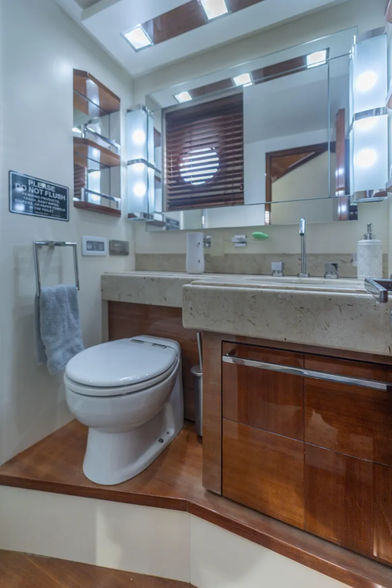 Slide: The Image of Azimut 75 2008 - 98