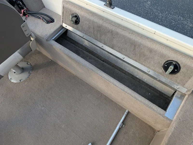 Slide: The Image of Sylvan 1600 Explorer SC 2005 - 5