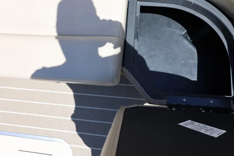 Slide: The Image of Bentley Pontoons 253 ELITE SWINGBACK DUAL CAPTAIN 2024 - 23