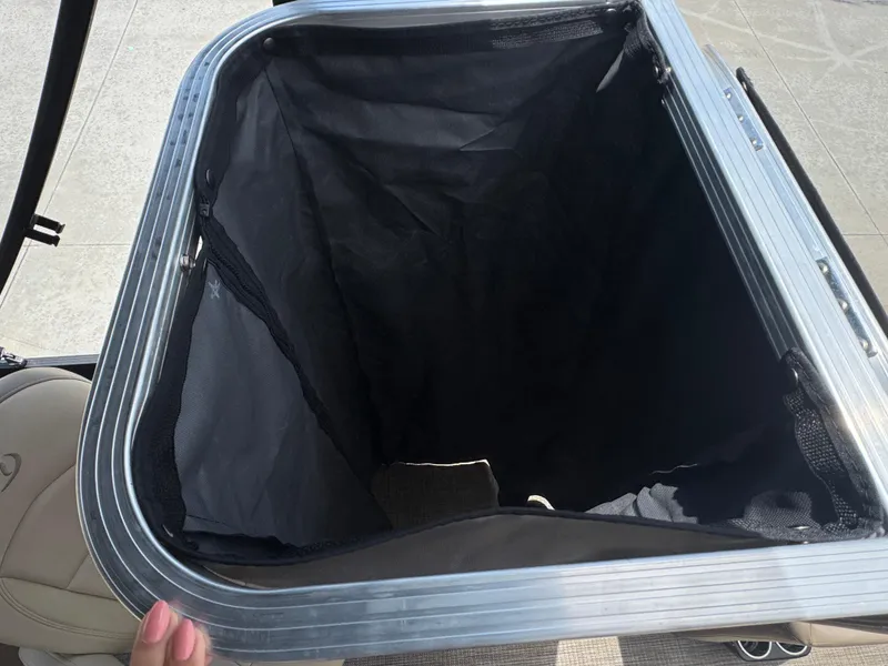 Slide: The Image of Manitou AURORA LE23RFVP 2022 - 15