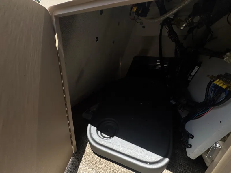 Slide: The Image of Manitou AURORA LE23RFVP 2022 - 18