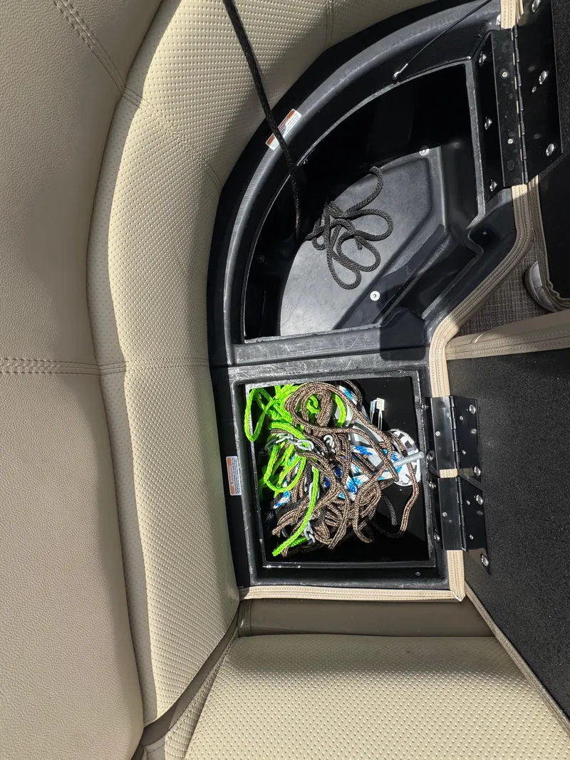 Slide: The Image of Manitou AURORA LE23RFVP 2022 - 20