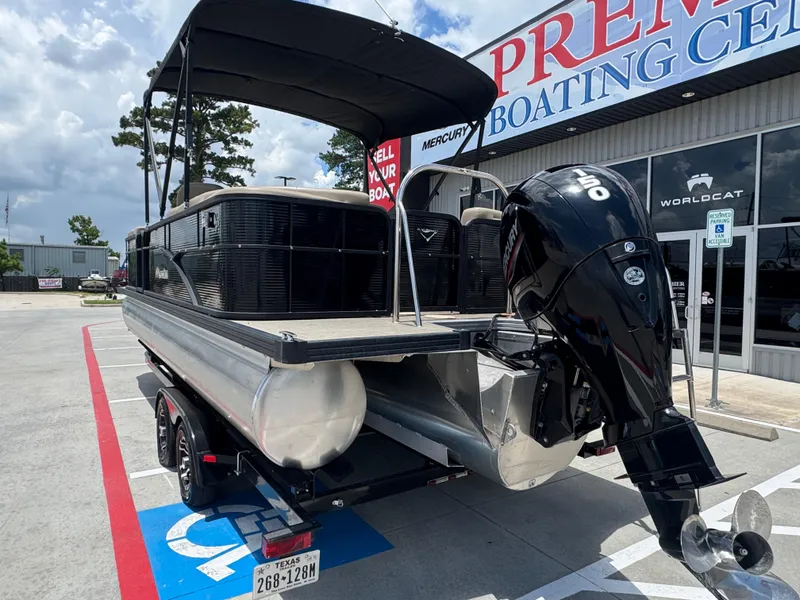 Slide: The Image of Manitou AURORA LE23RFVP 2022 - 5