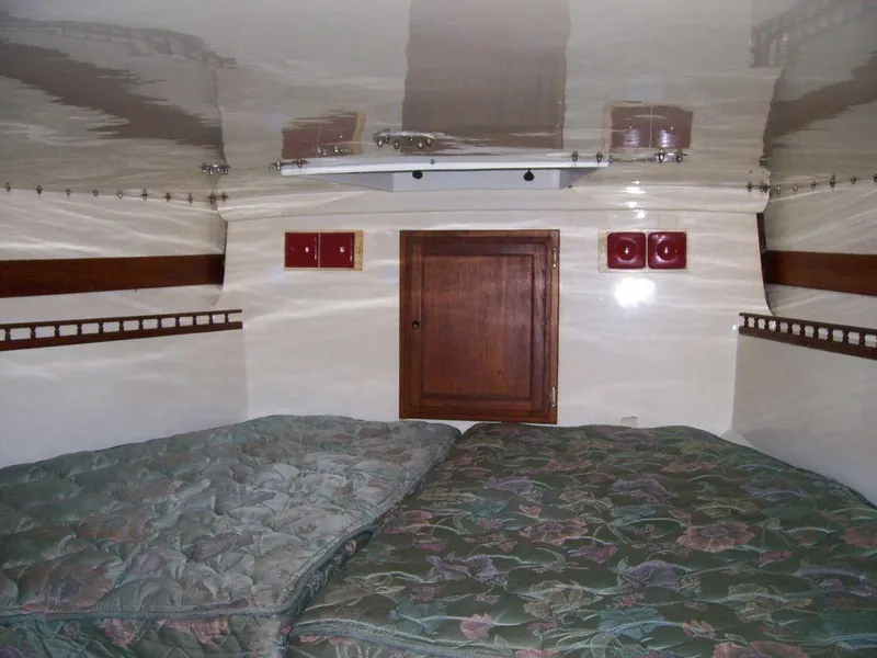 Slide: The Image of Columbia 45 1973 - 23