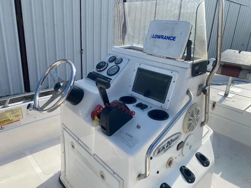 Skeeter ZX20 Bay 2008 - Marine Source