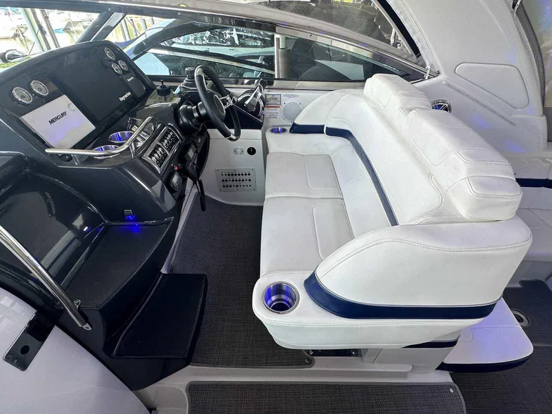 Slide: The Image of Formula 37 Performance Cruiser 2019 - 10