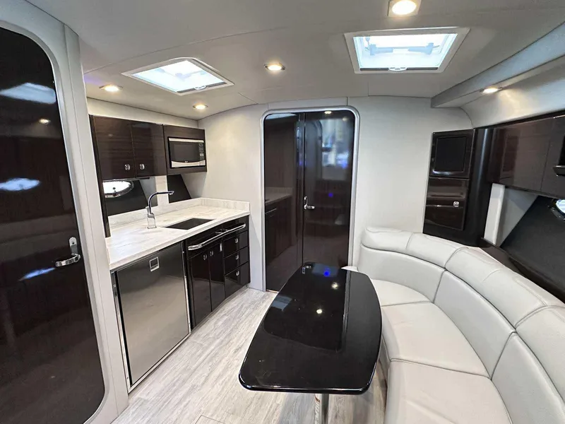 Slide: The Image of Formula 37 Performance Cruiser 2019 - 27