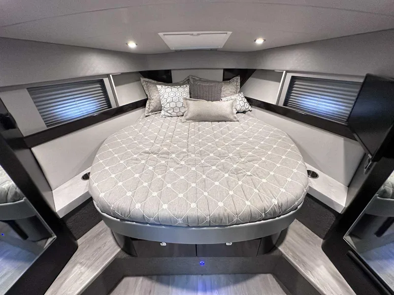 Slide: The Image of Formula 37 Performance Cruiser 2019 - 28