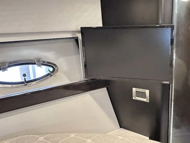 Slide: The Image of Formula 37 Performance Cruiser 2019 - 33