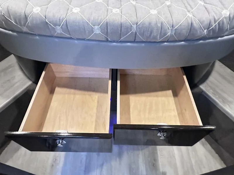 Slide: The Image of Formula 37 Performance Cruiser 2019 - 34