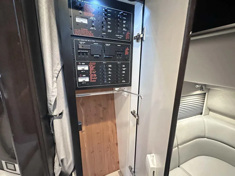 Slide: The Image of Formula 37 Performance Cruiser 2019 - 39