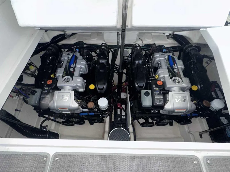 Slide: The Image of Formula 37 Performance Cruiser 2019 - 53