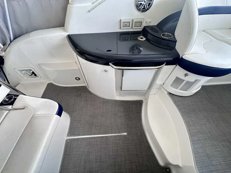 Slide: The Image of Formula 37 Performance Cruiser 2019 - 6