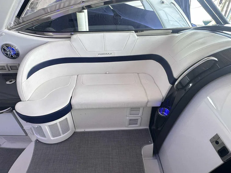 Slide: The Image of Formula 37 Performance Cruiser 2019 - 8