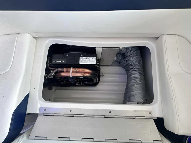 Slide: The Image of Formula 37 Performance Cruiser 2019 - 9