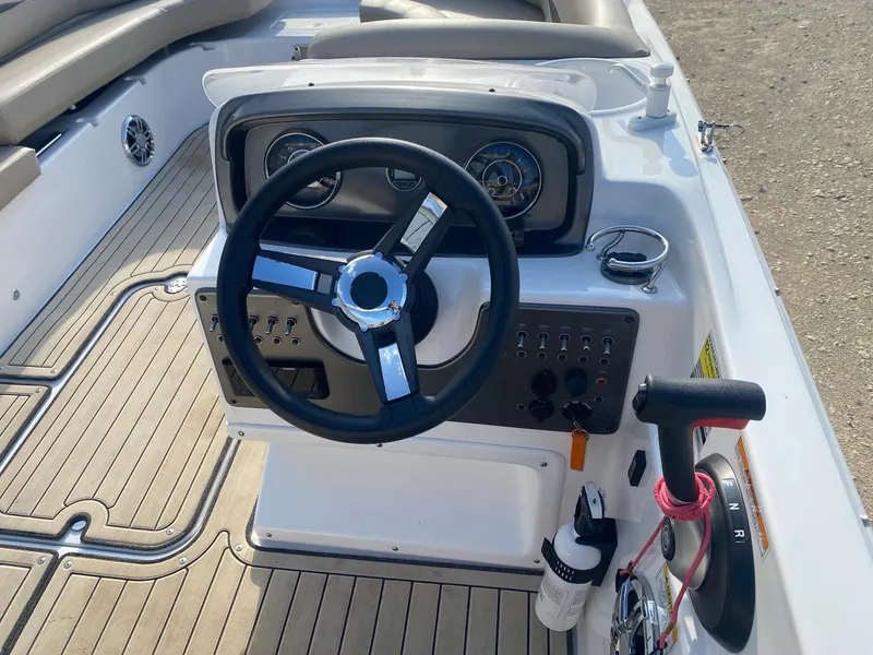 Slide: The Image of Hurricane SS 201I/O 2023 - 6