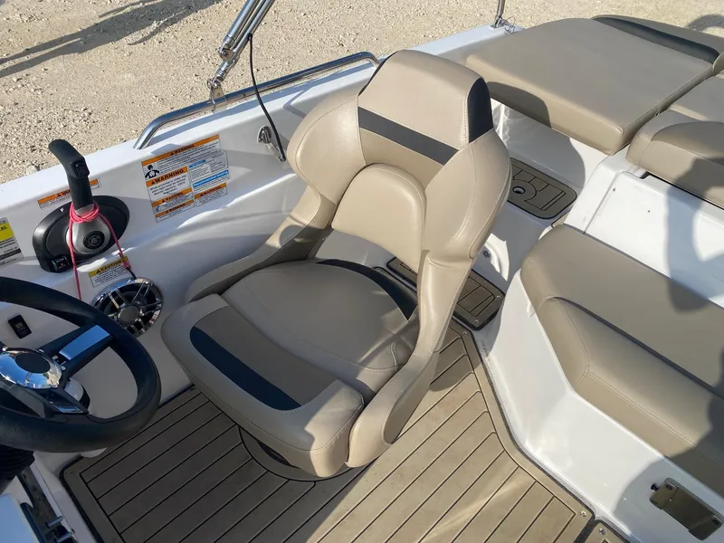 Slide: The Image of Hurricane SS 201I/O 2023 - 7