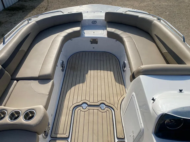 Slide: The Image of Hurricane SS 201I/O 2023 - 9