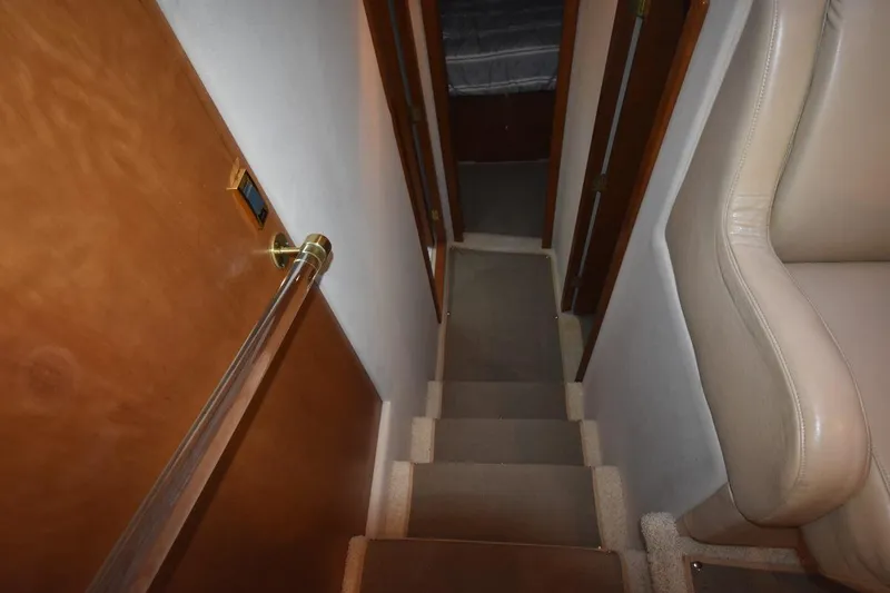 Slide: The Image of Cruisers Yachts 4450 Express Motoryacht 2000 - 59