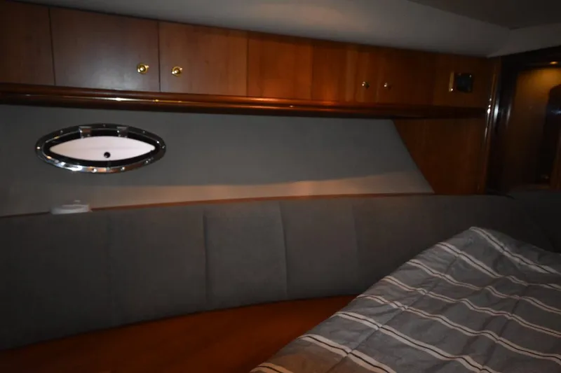 Slide: The Image of Cruisers Yachts 4450 Express Motoryacht 2000 - 64