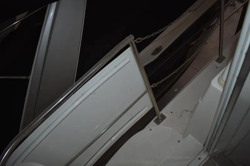 Slide: The Image of Cruisers Yachts 4450 Express Motoryacht 2000 - 67