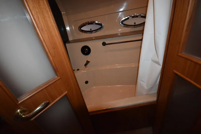 Slide: The Image of Cruisers Yachts 4450 Express Motoryacht 2000 - 69