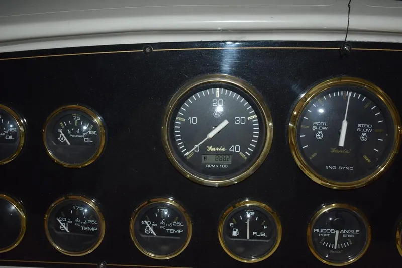 Slide: The Image of Cruisers Yachts 4450 Express Motoryacht 2000 - 79