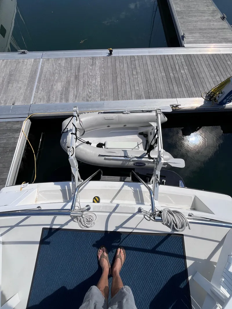 Slide: The Image of Symbol 42' Sun Deck Trawler 2000 - 12