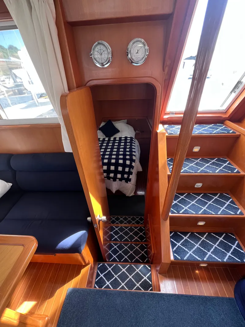 Slide: The Image of Symbol 42' Sun Deck Trawler 2000 - 28