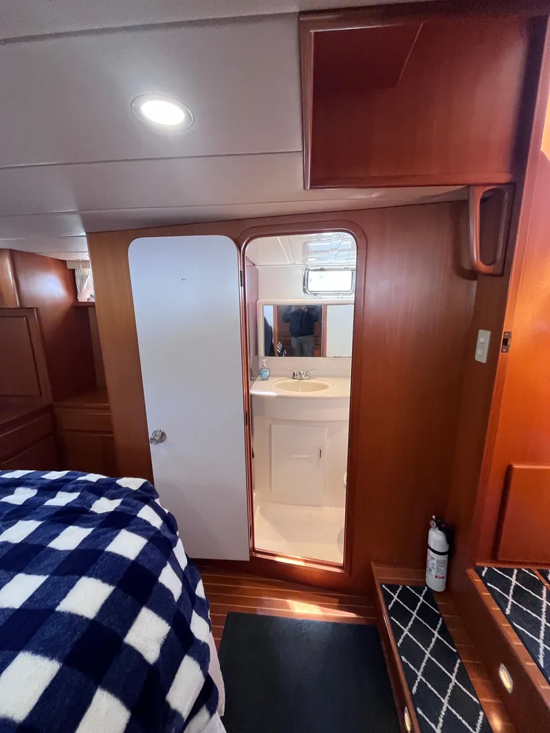 Slide: The Image of Symbol 42' Sun Deck Trawler 2000 - 36