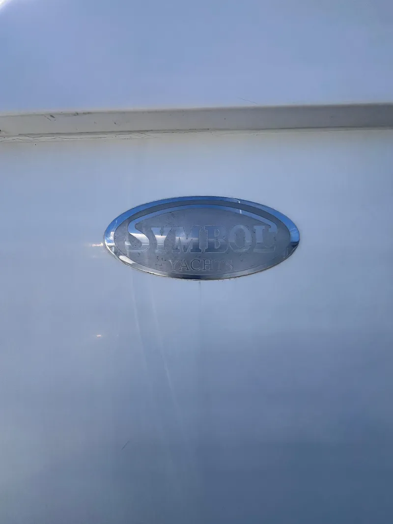 Slide: The Image of Symbol 42' Sun Deck Trawler 2000 - 5