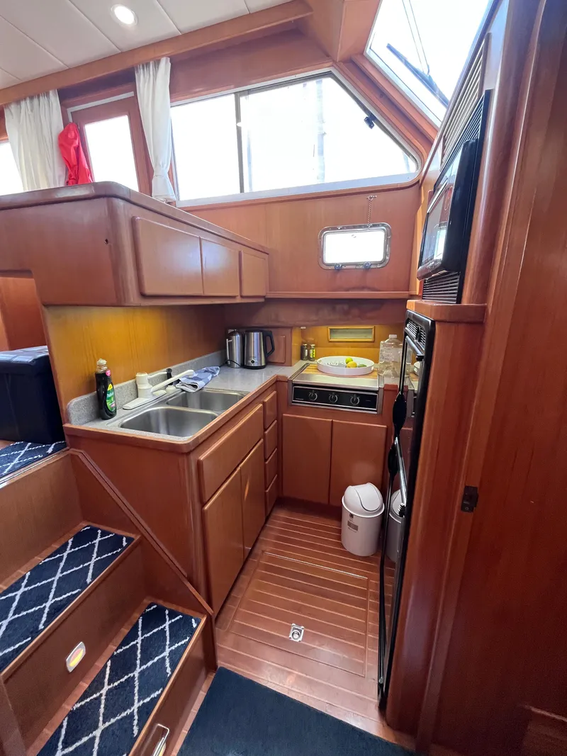 Slide: The Image of Symbol 42' Sun Deck Trawler 2000 - 52