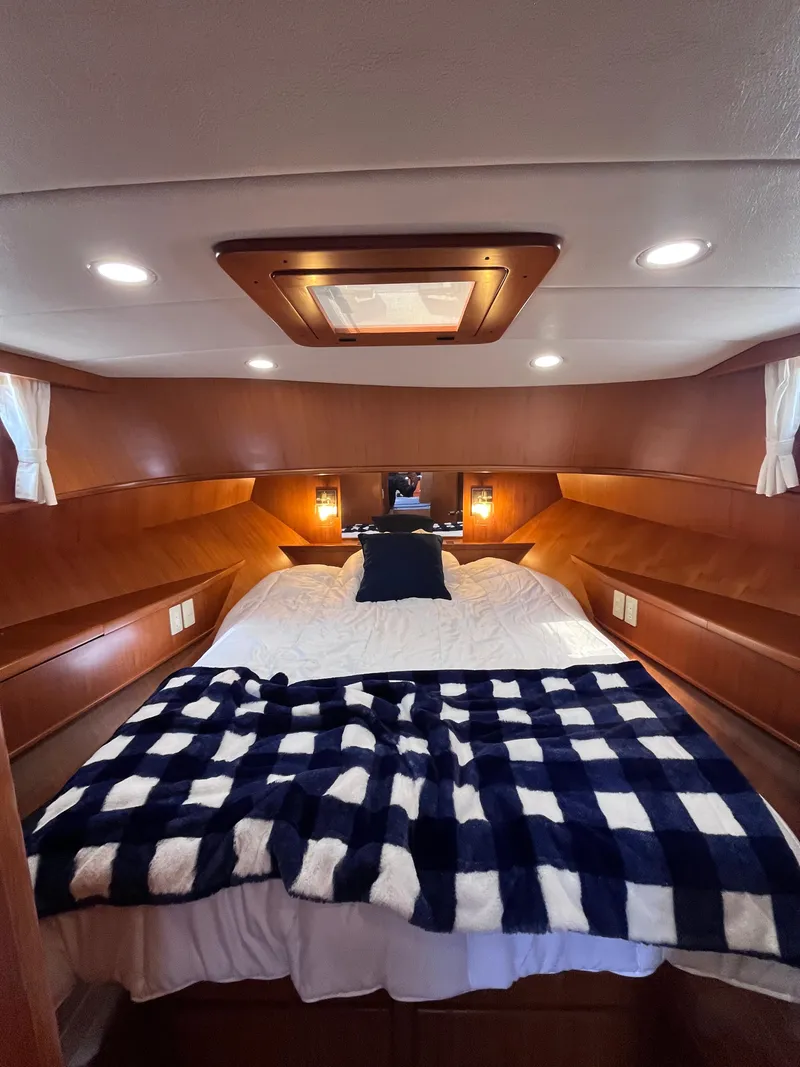 Slide: The Image of Symbol 42' Sun Deck Trawler 2000 - 58