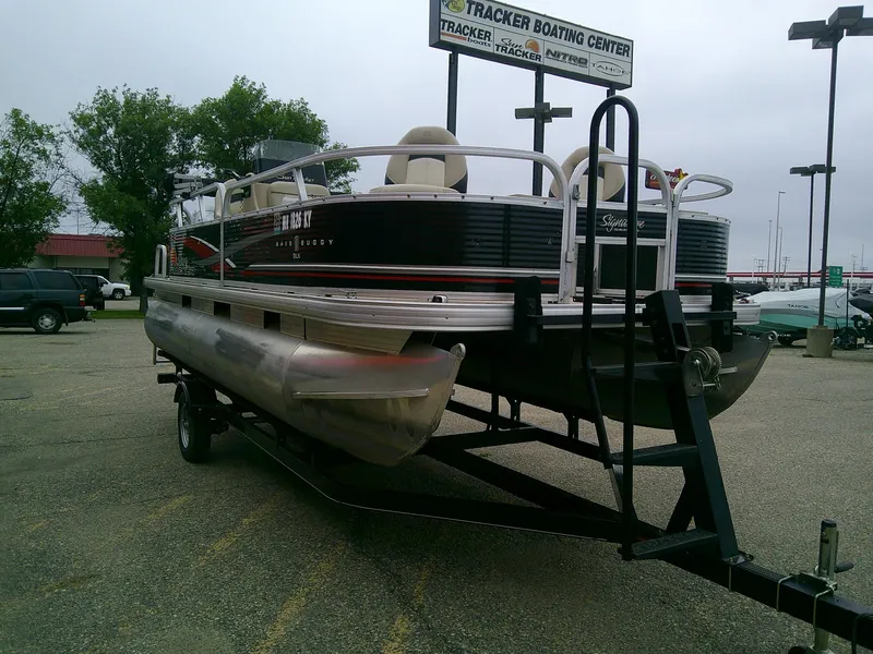 Slide: The Image of Sun Tracker Bass Buggy 18 DLX 2013 - 3