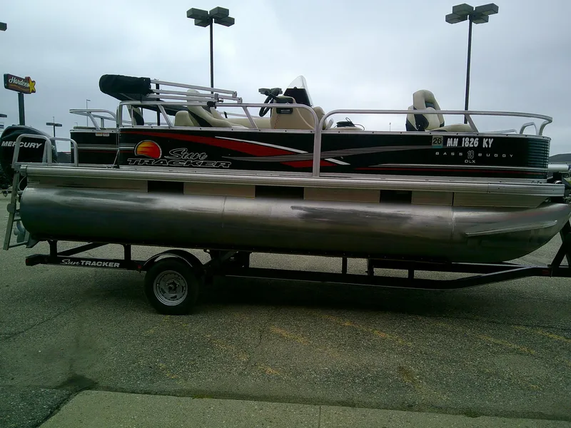 Slide: The Image of Sun Tracker Bass Buggy 18 DLX 2013 - 4