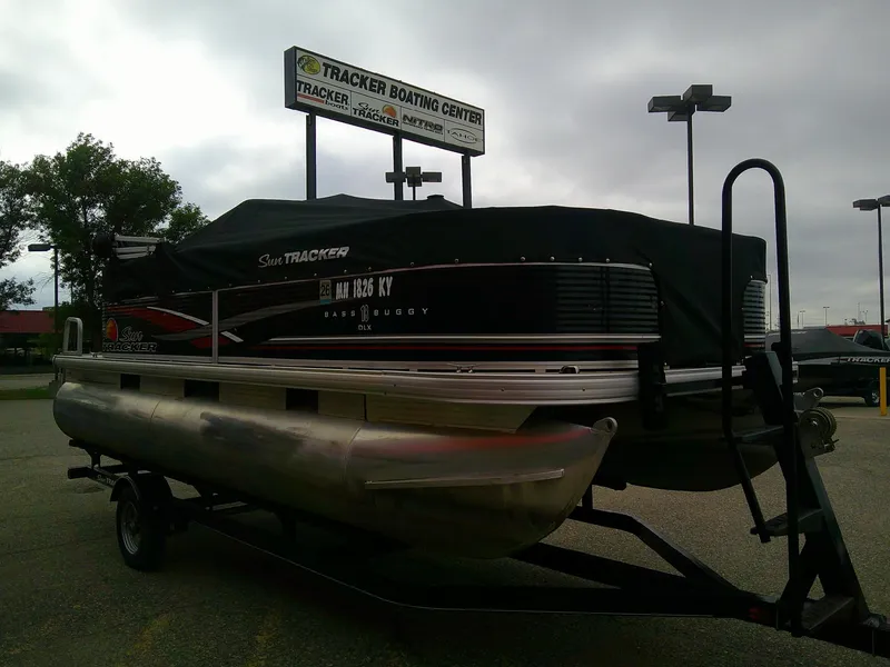 Slide: The Image of Sun Tracker Bass Buggy 18 DLX 2013 - 52