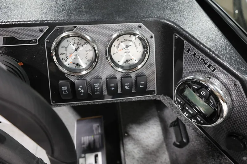 Slide: The Image of Lund 1650 Rebel XL Sport 2025 - 15