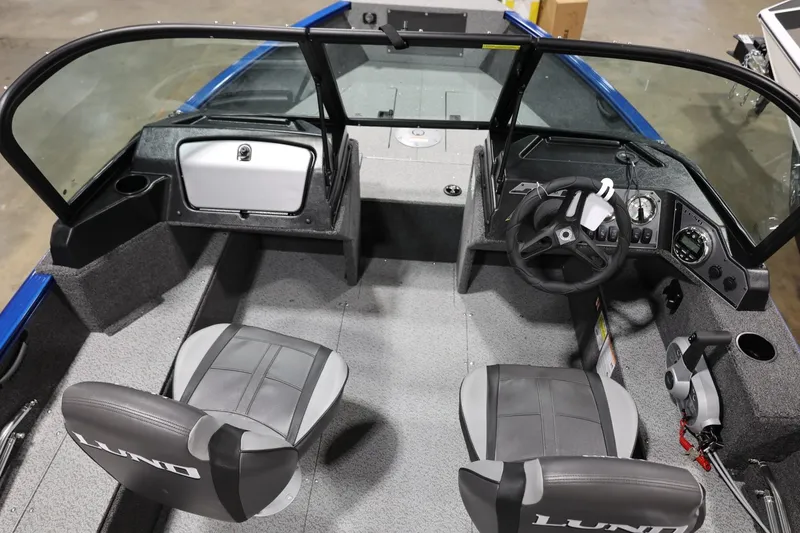 Slide: The Image of Lund 1650 Rebel XL Sport 2025 - 8