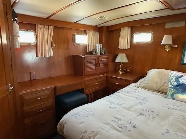 Slide: The Image of Starboard side, considerable amount of storage - 70