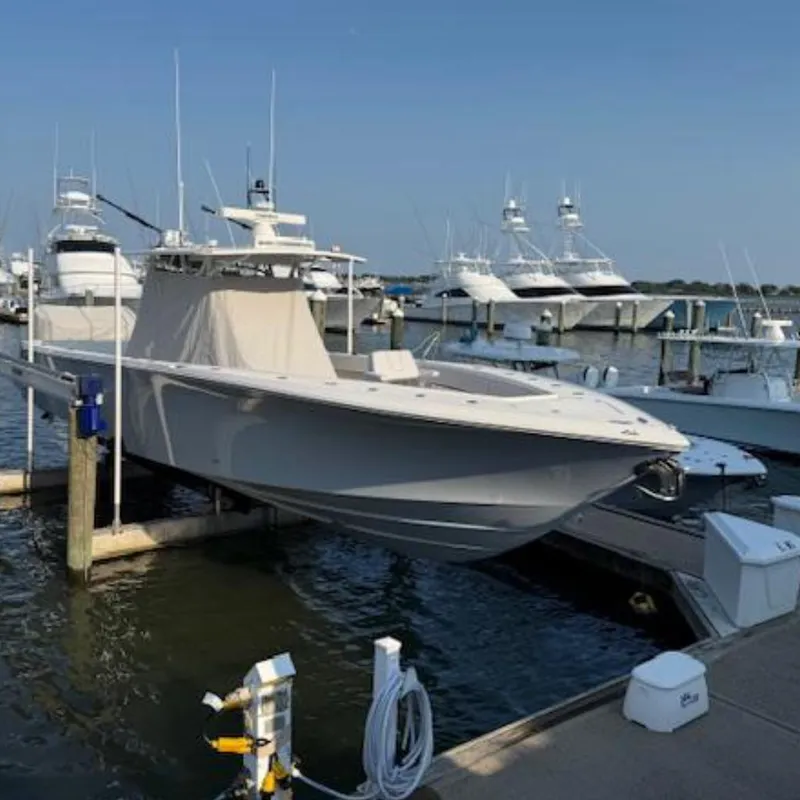 Slide: The Image of SeaVee Open Fisherman 390Z 2024 - 8