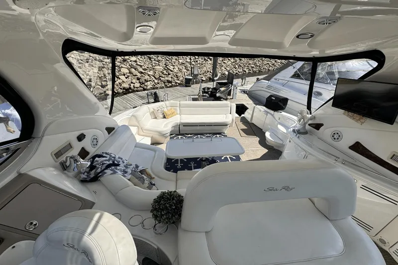Slide: The Image of Sea Ray 550 Sundancer 2003 - 15