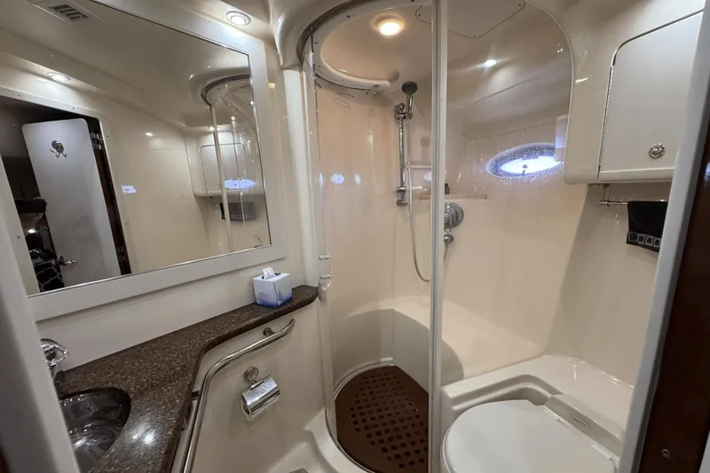 Slide: The Image of Sea Ray 550 Sundancer 2003 - 39