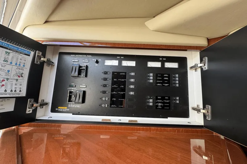 Slide: The Image of Sea Ray 550 Sundancer 2003 - 41