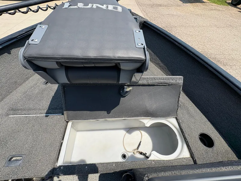 Slide: The Image of Lund 1650 Rebel XL SS 2014 - 13