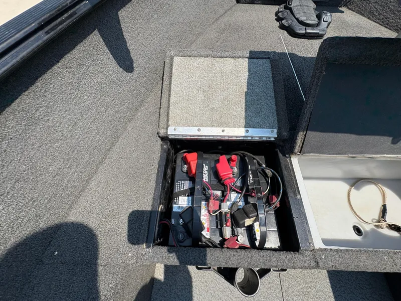 Slide: The Image of Lund 1650 Rebel XL SS 2014 - 14