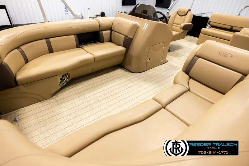 Slide: The Image of Harris Cruiser 220 2017 - 10