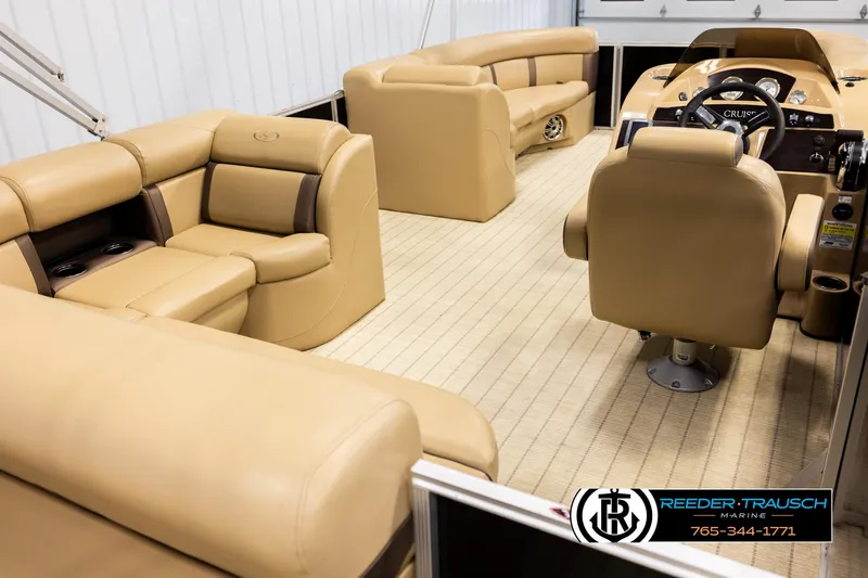 Slide: The Image of Harris Cruiser 220 2017 - 12