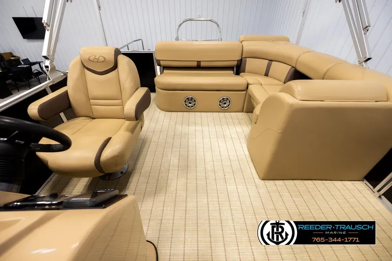 Slide: The Image of Harris Cruiser 220 2017 - 14