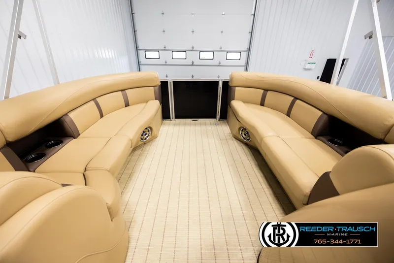 Slide: The Image of Harris Cruiser 220 2017 - 18